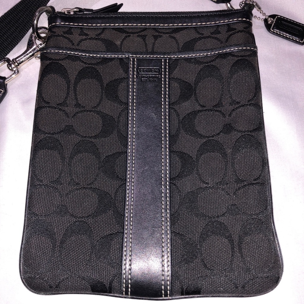 COACH Signature Cross Body Purse